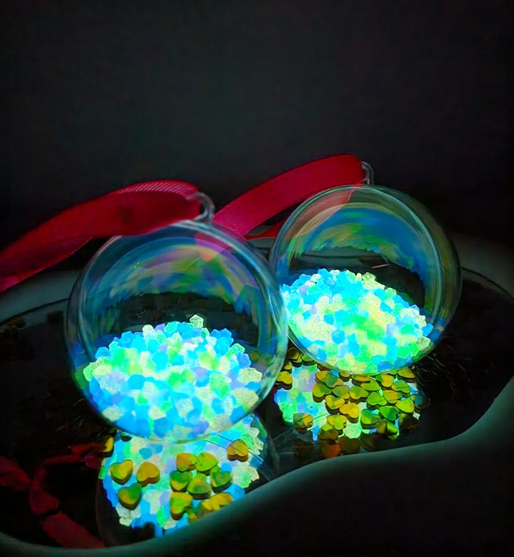 Glow in the dark Personalised Christmas Bauble